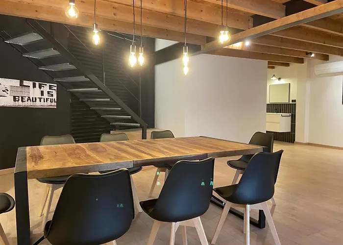 Manresa Industrial Home